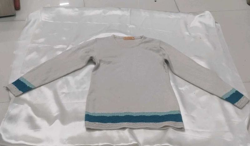 Elegant Knit Top with Detailing