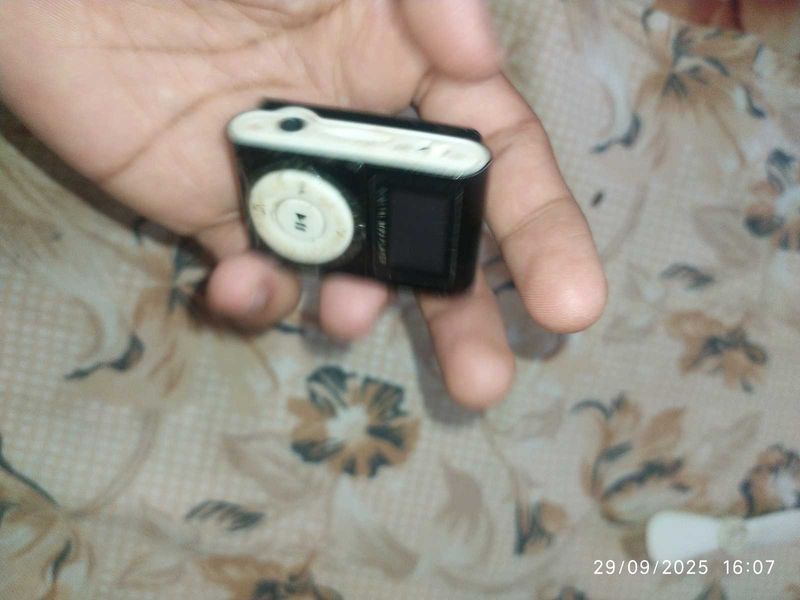 Portable MP3 Player without cable