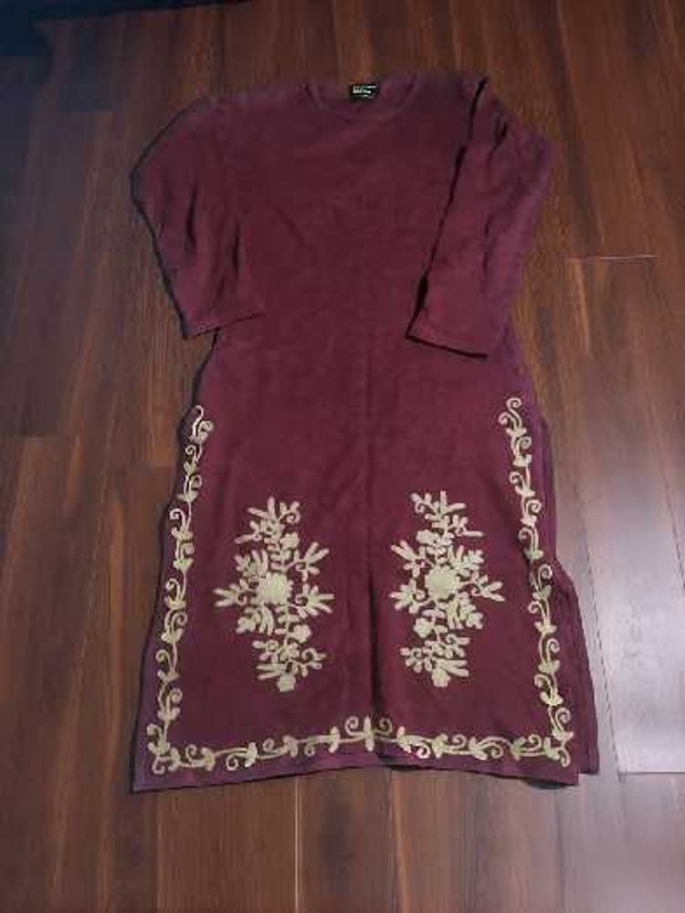 Burgundy Embroidered winter Kurta with ponchoo