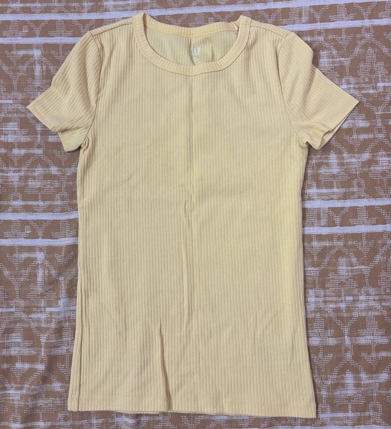 GAP Ribbed Slim Fit Tshirt