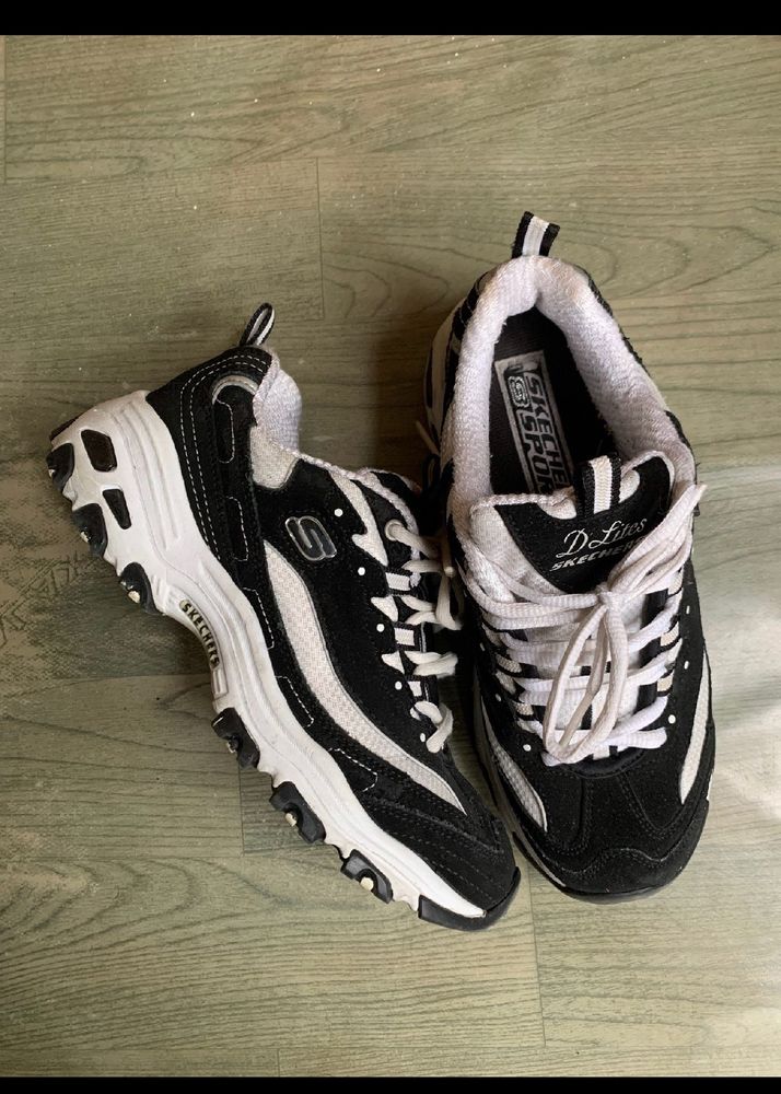 Skechers d’lites