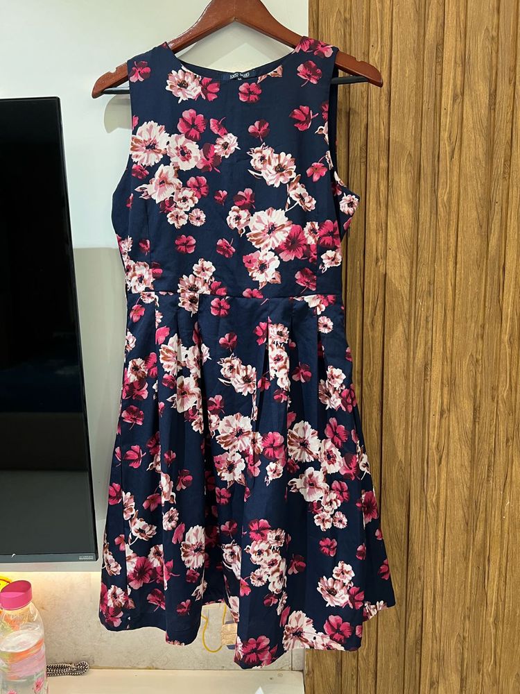 Half Sleeves Floral Dress