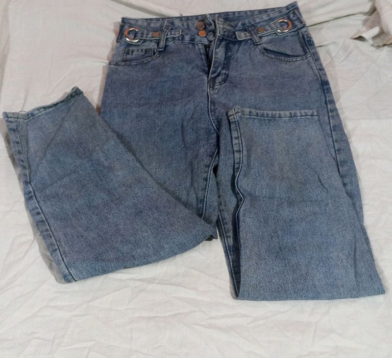 Urbanic Blue Ankle Length Jeans
