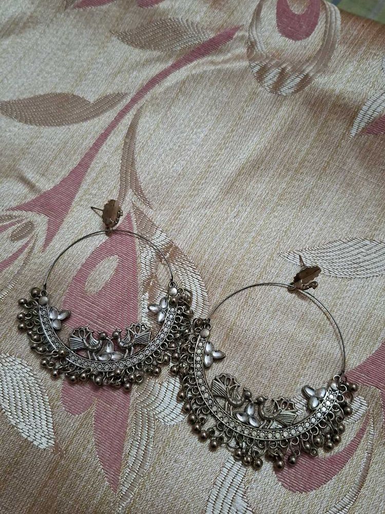 Its a Ethnic Earring Which Suits Ina Desi Diva 🥰