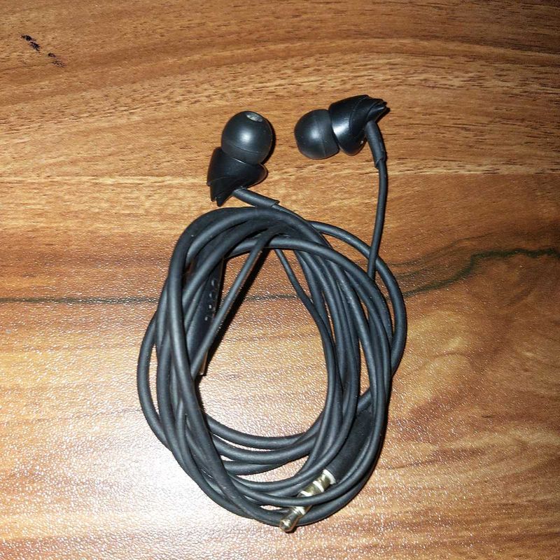 Boat Earphones