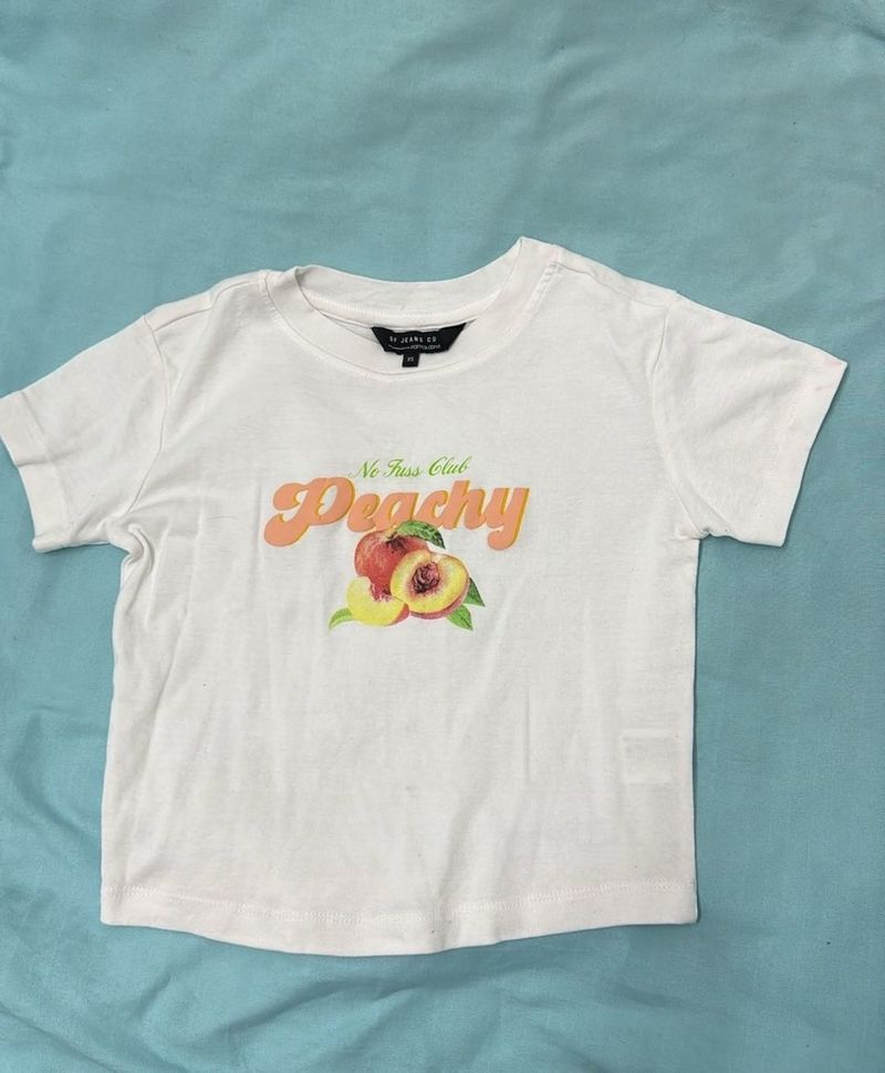 Peachy Graphic Tee