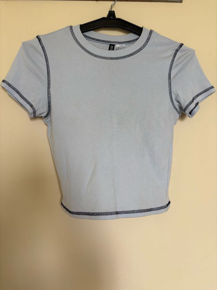 H&amp;M SOLID TOP