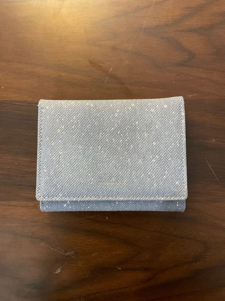 baby blue miniso wallet
