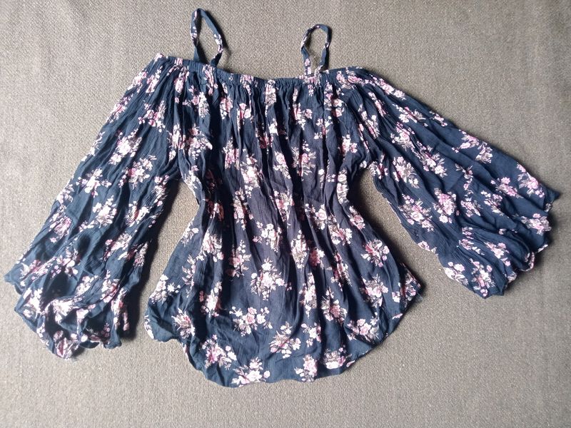 Floral Off-Shoulder Peasant Top