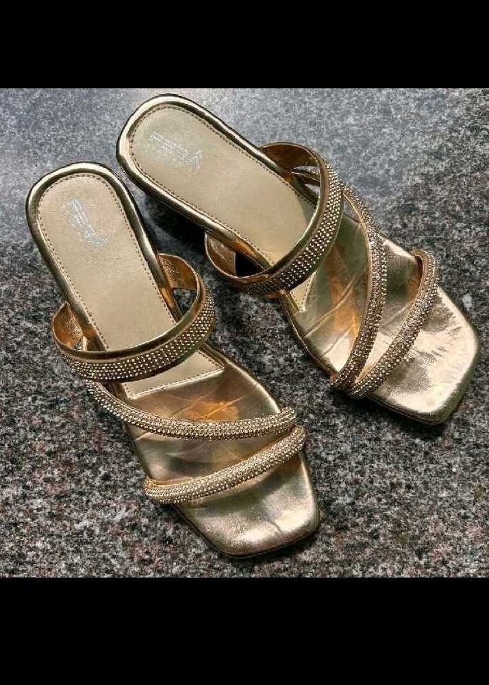 Fera Heels