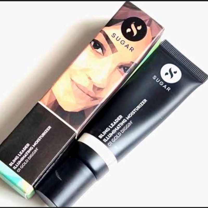 Bling Leader Illuminating Moisturizer Shade 01