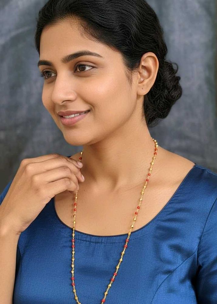 New and unused Elegant Beaded Necklace