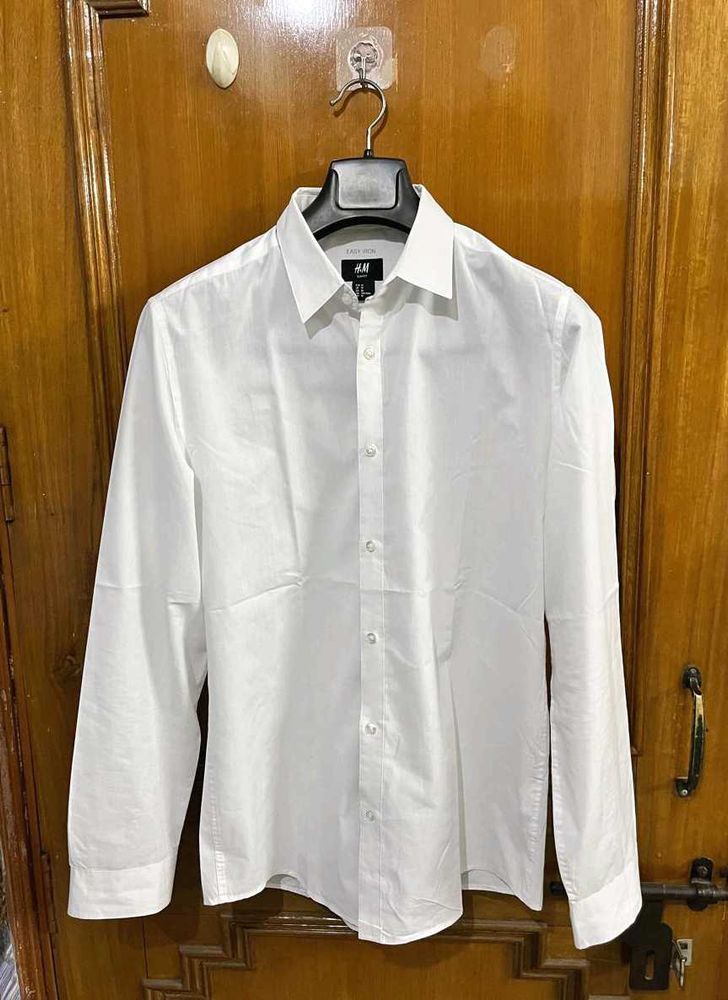 H&amp;M COTTON WHITE EASY IRON SLIM FIT SHIRT (M)(40)