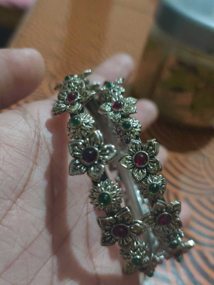 Floral Bangle Set