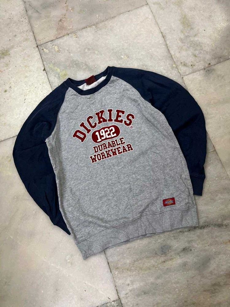 it&#39;s dickies sweater