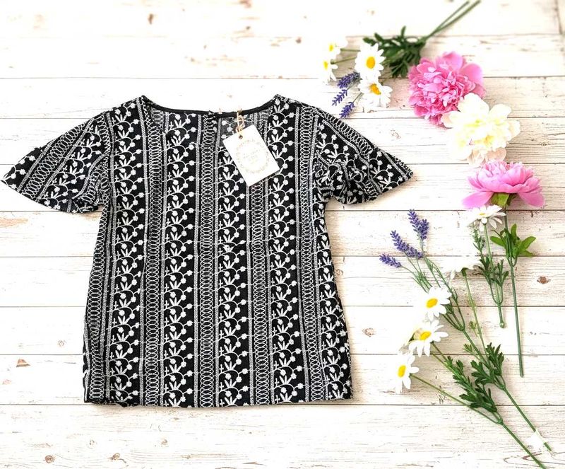 Casual wear top