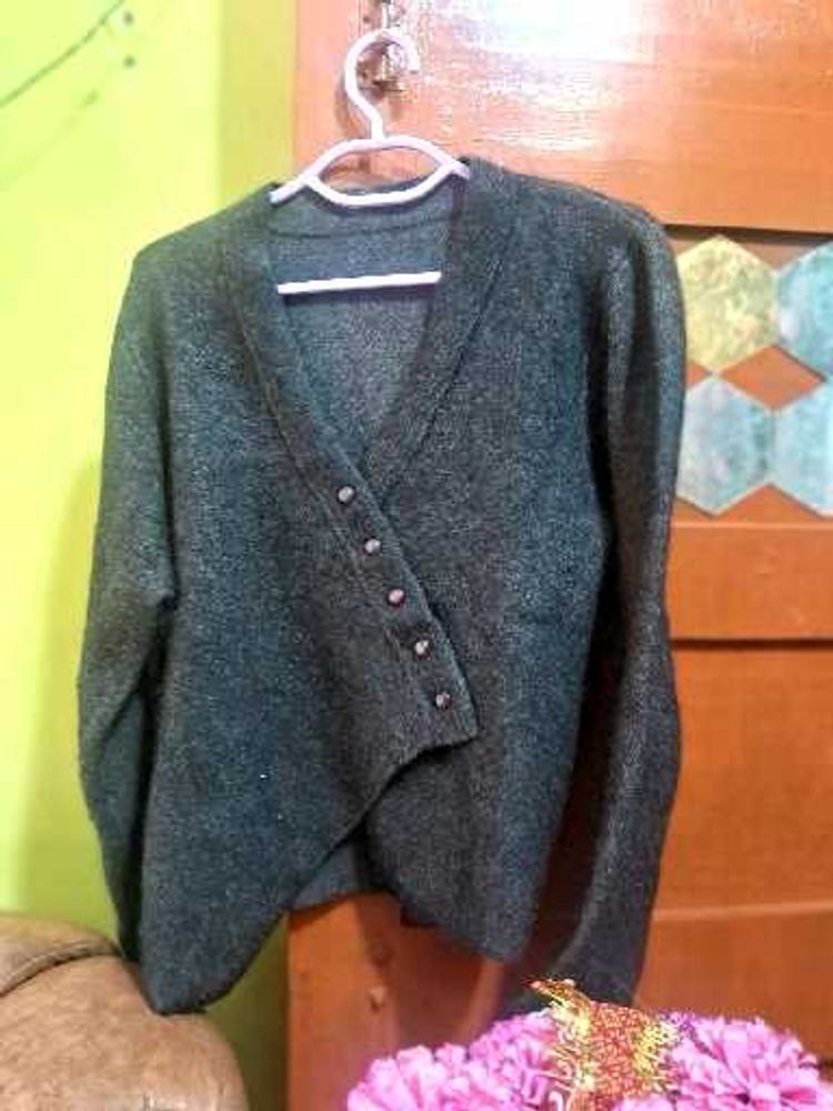 Stylish Grey Cardigan