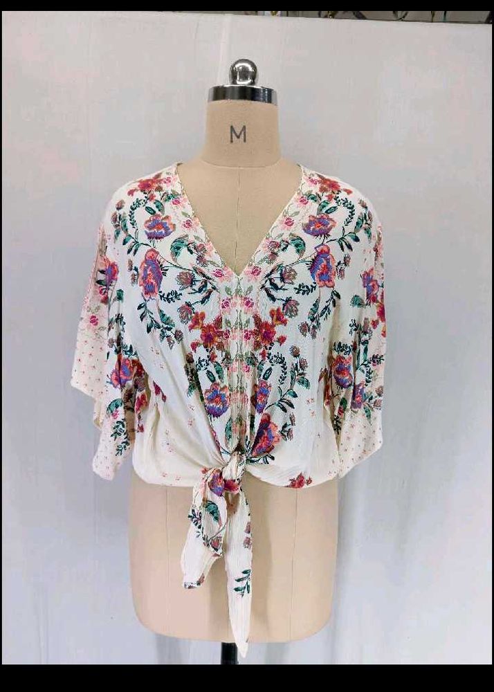 New Tie Knot Floral Crop Top