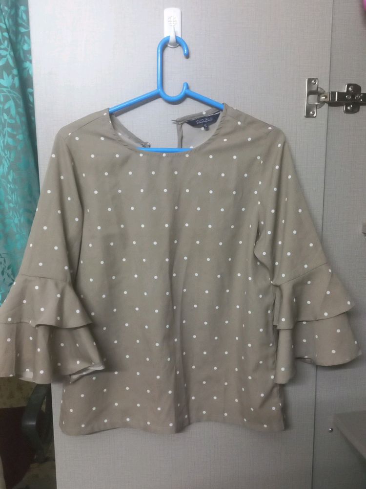 Tokyo Talkies Casual Top