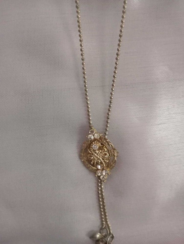 90s Elegant Silver Necklace With Earrings