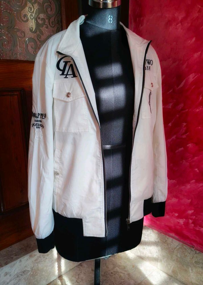 Stylish White Casual Jacket