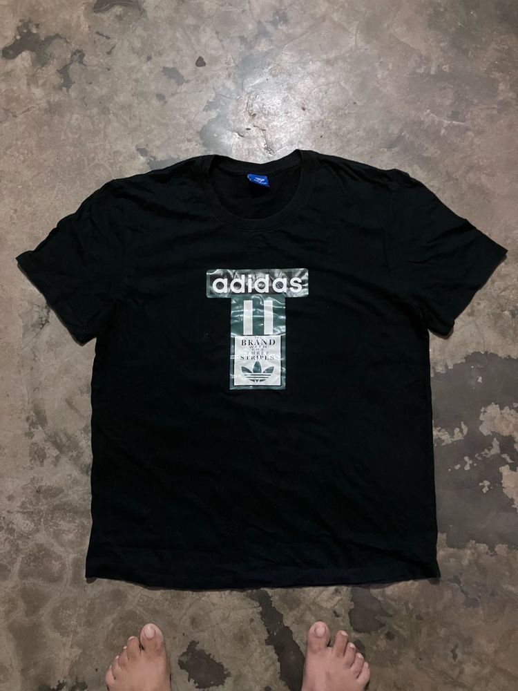 ADIDAS T-SHIRT