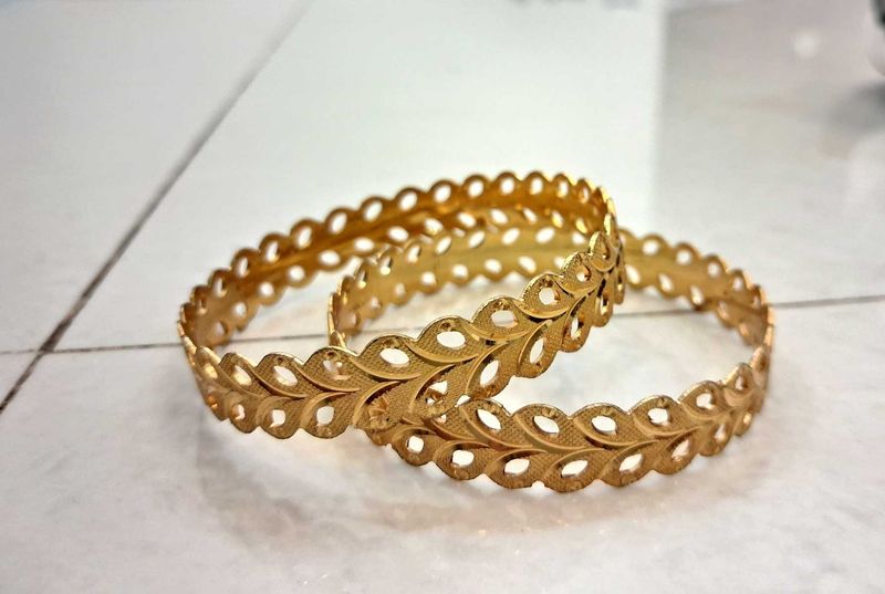 Gold Leaf Design Bangles (Set of 2)