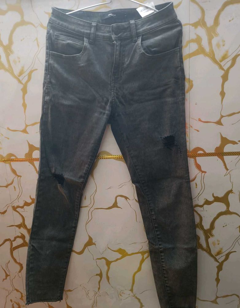 Distressed Gray Wash Jeans