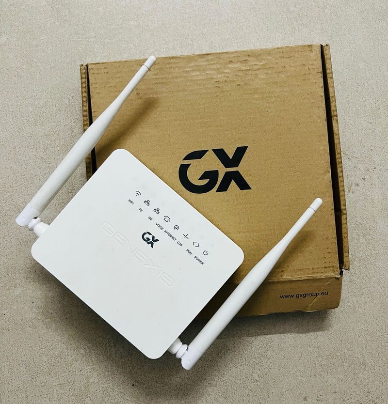 Genexis wifi router + Free UPS