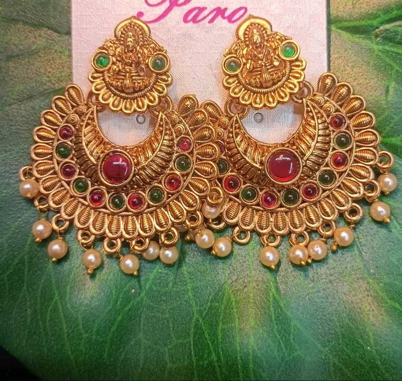 Golden Chandbali Earrings