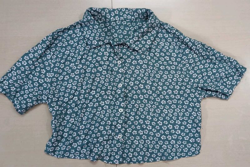 Beautiful Printed Crop shirt