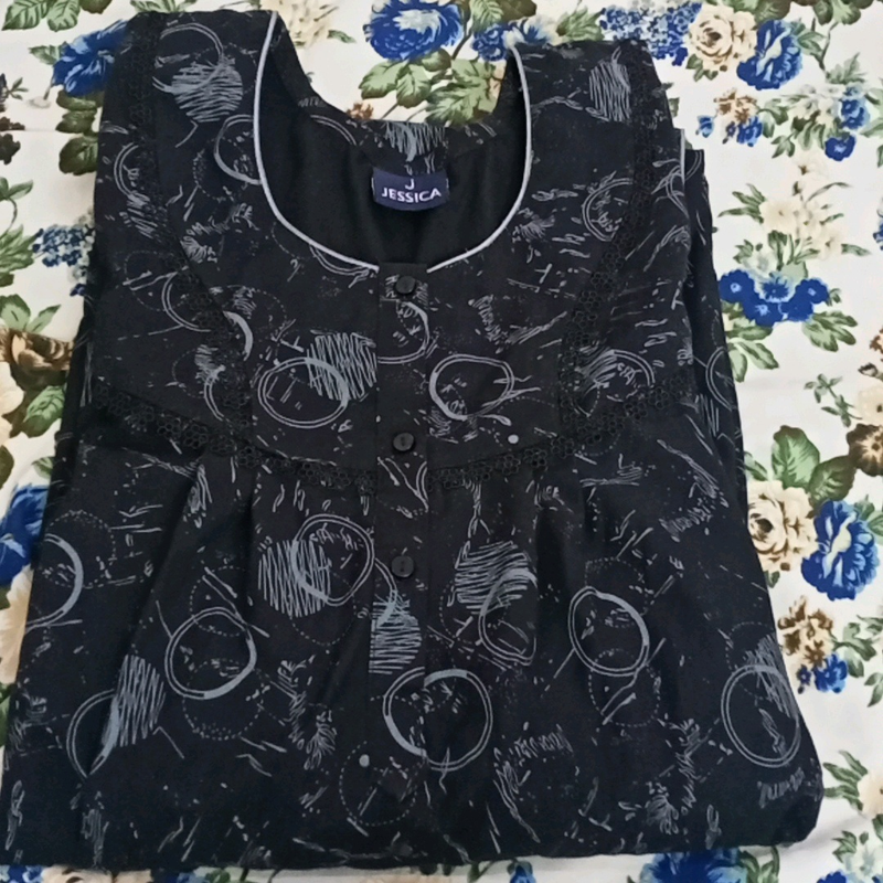 BRAND NEW GOWN FOR LADIES......☻︎