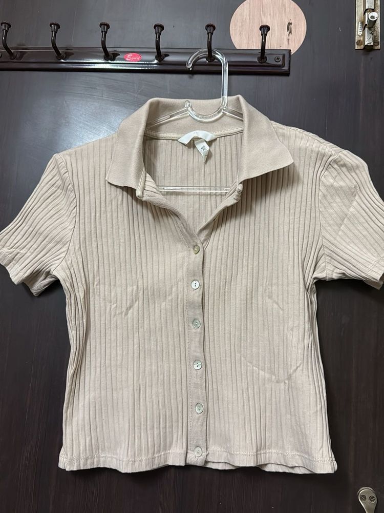 H&amp;M Ribbed Cropped Shirt