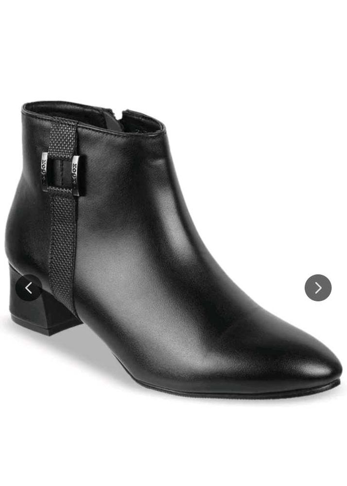 Chic Black Ankle Boots