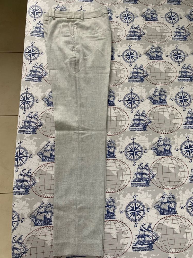 H&amp;M CIGARETTE ANKLE LENGTH TROUSERS