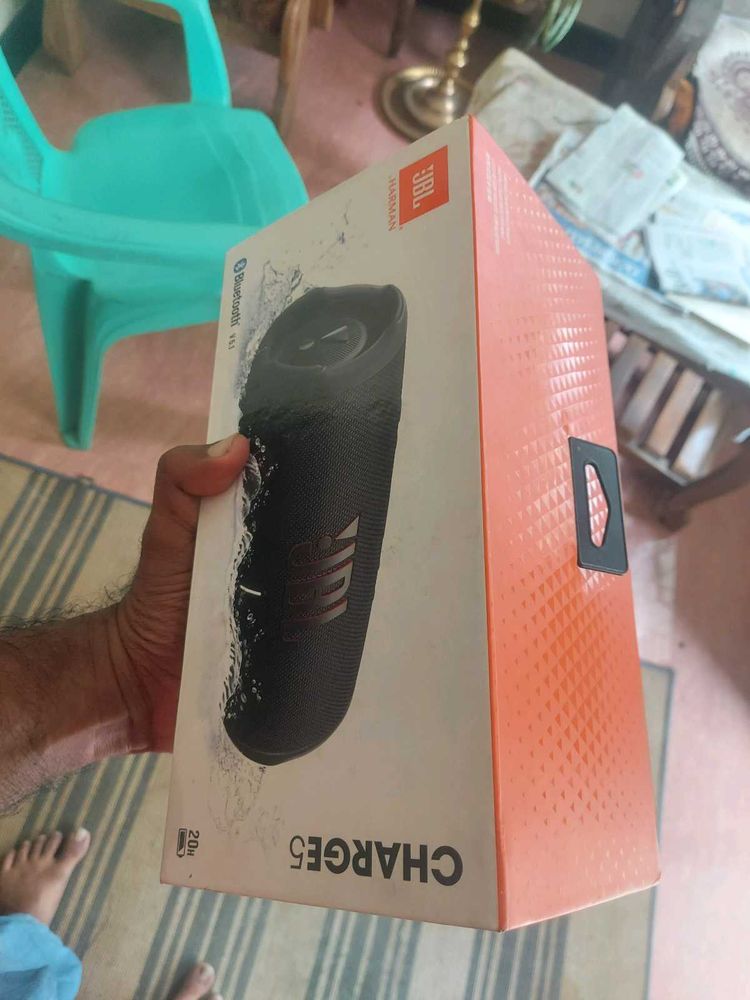 JBL Charge 5