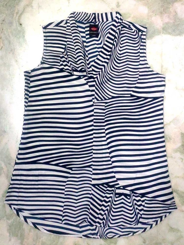Striped Sleeveless Blouse