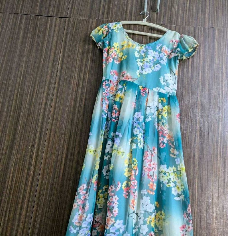 Anarkali With Lace Duppatta