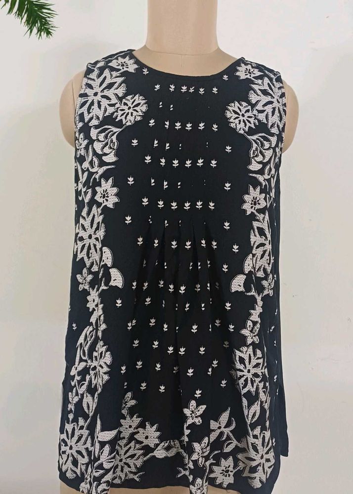 Global desi pleated black tunic top