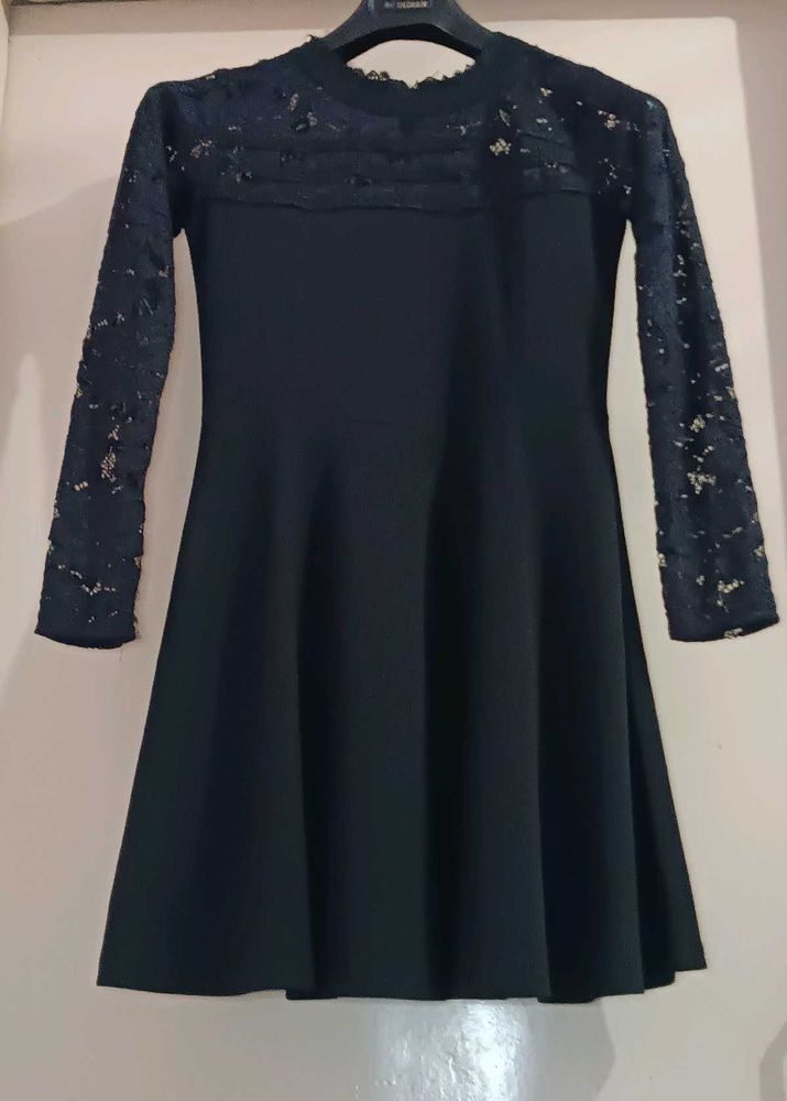 Elegant Black Lace Dress