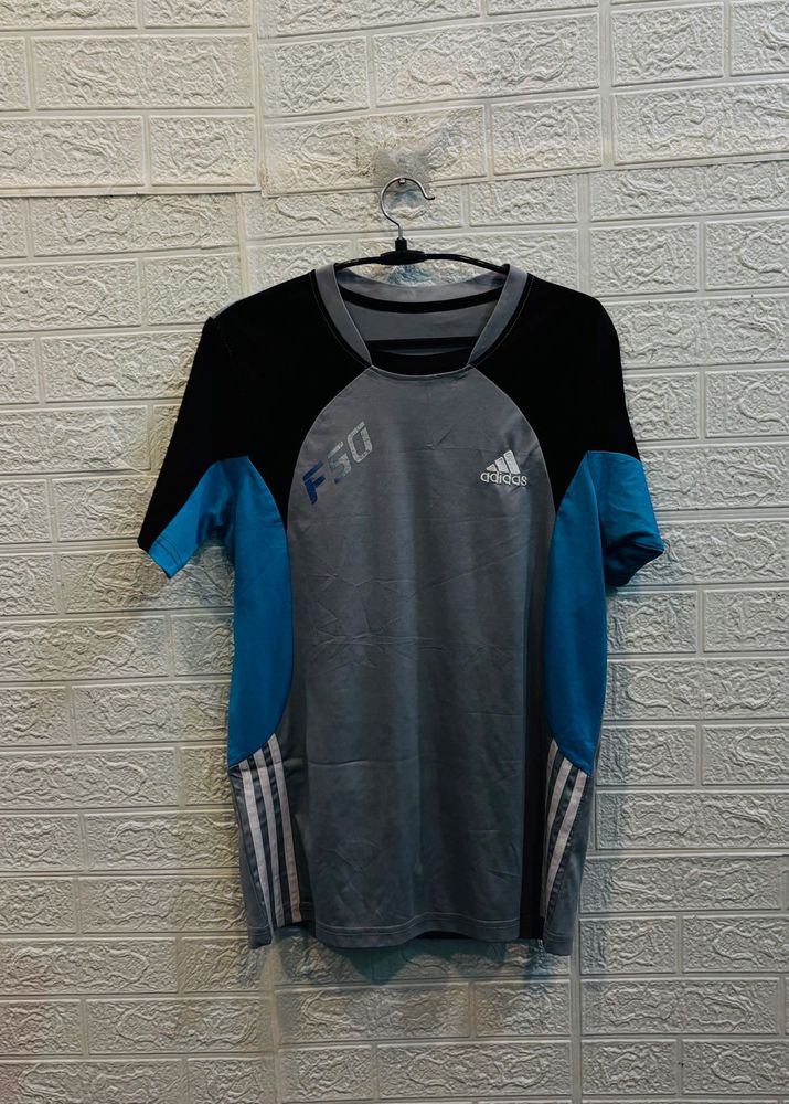 🇺🇸 Adidas Imported T-Shirt