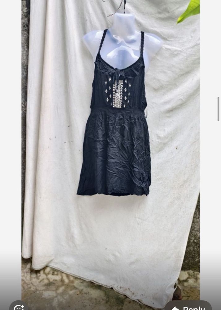 Black Dress M