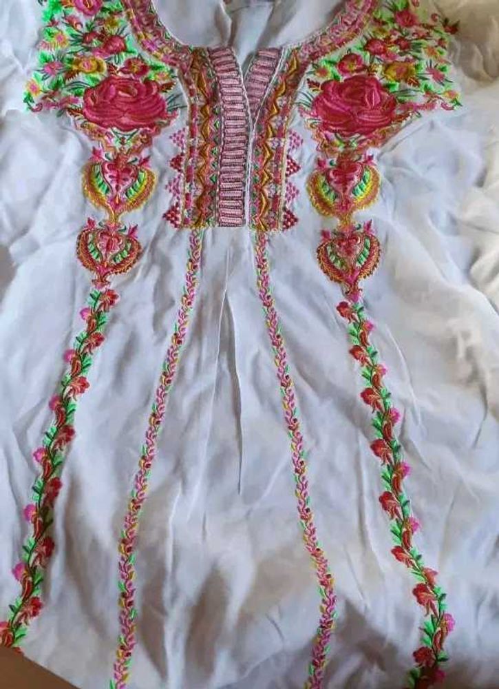 Pretty Top For Women&#39;s