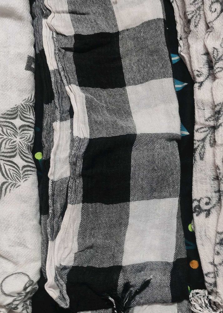 Black And White Checked Stole