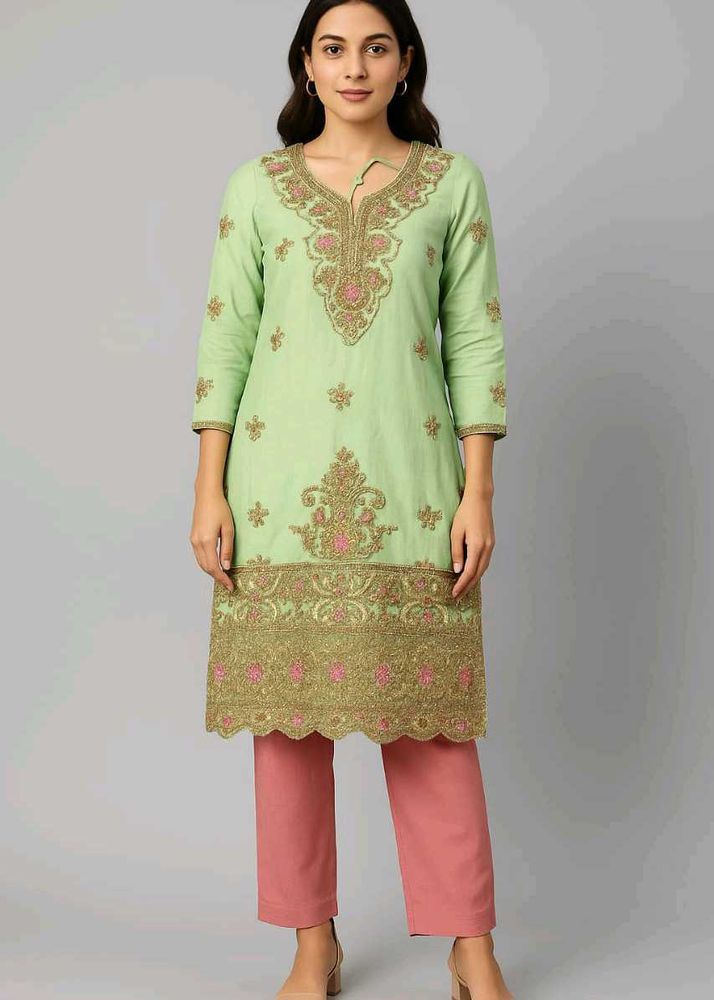 Elegant Green Embroidered Kurta