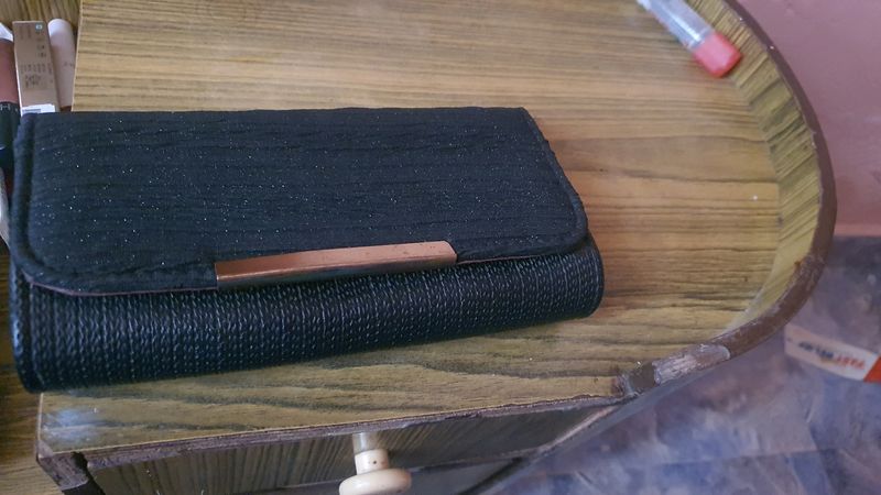 Black Clutches