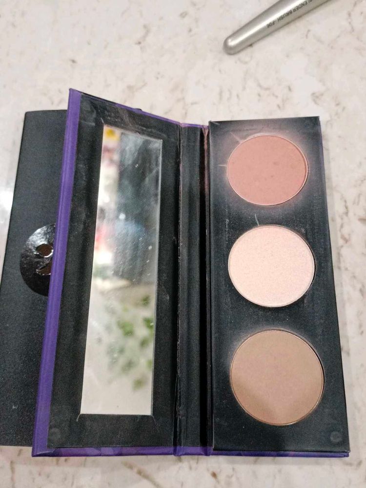 Urban Decay Face Palette