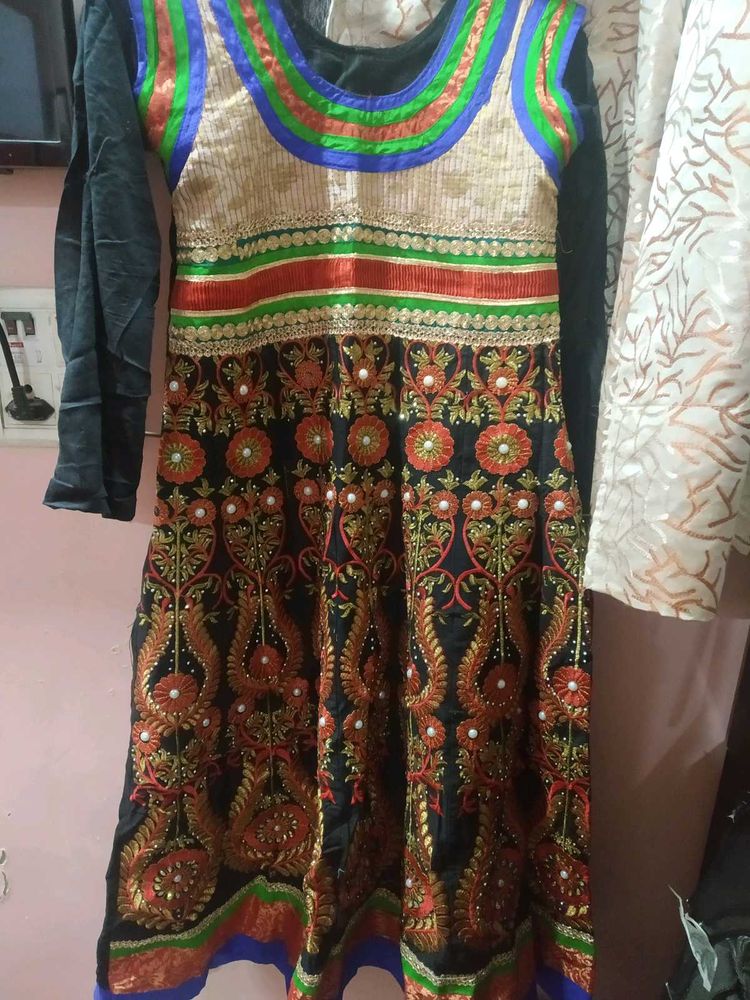 Elegant Embroidered Kurta
