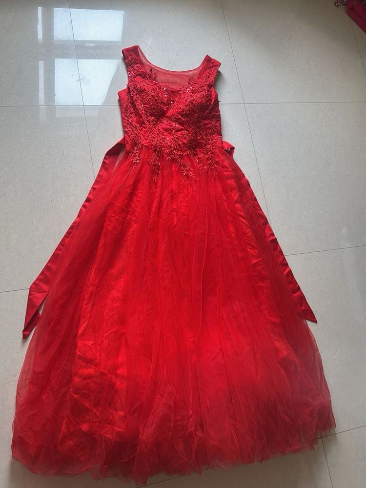 Red Sleeveless Formal Gown