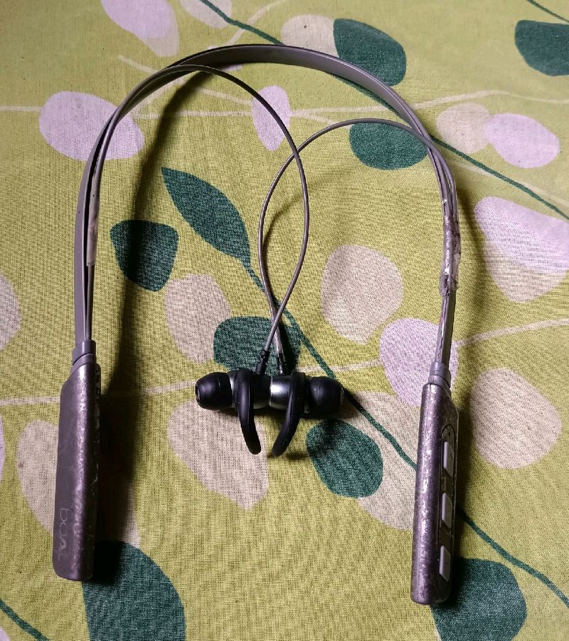 Neckband